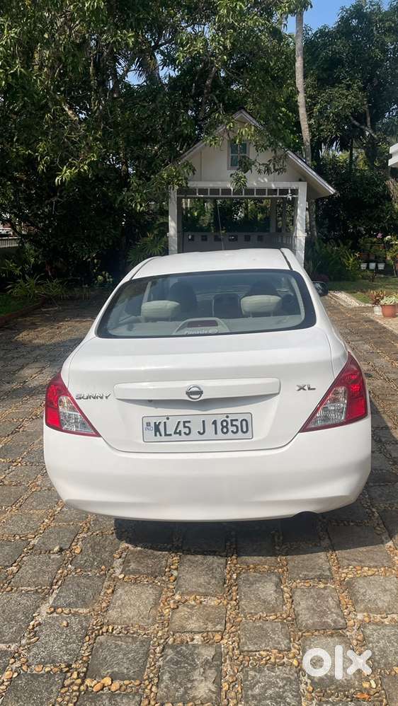 Nissan Sunny Petrol 2013