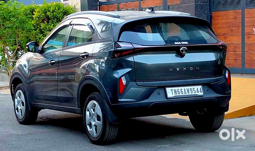 Tata Nexon Pure 1.2 S Revotron Petrol 6 Mt, 2026, Petrol