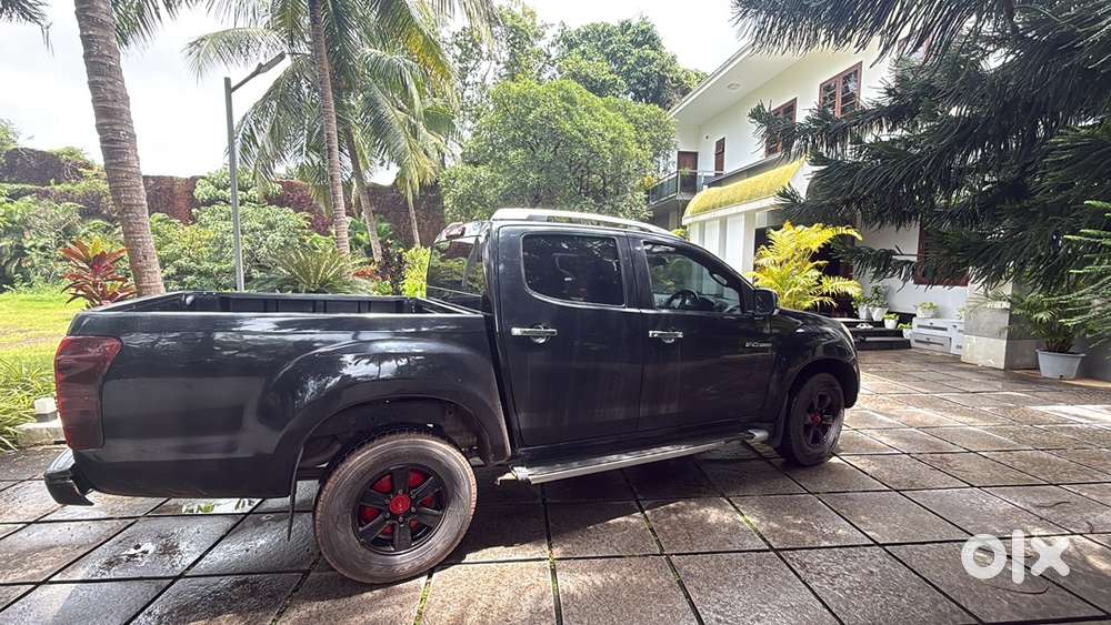 2019 Isuzu V-cross Diesel