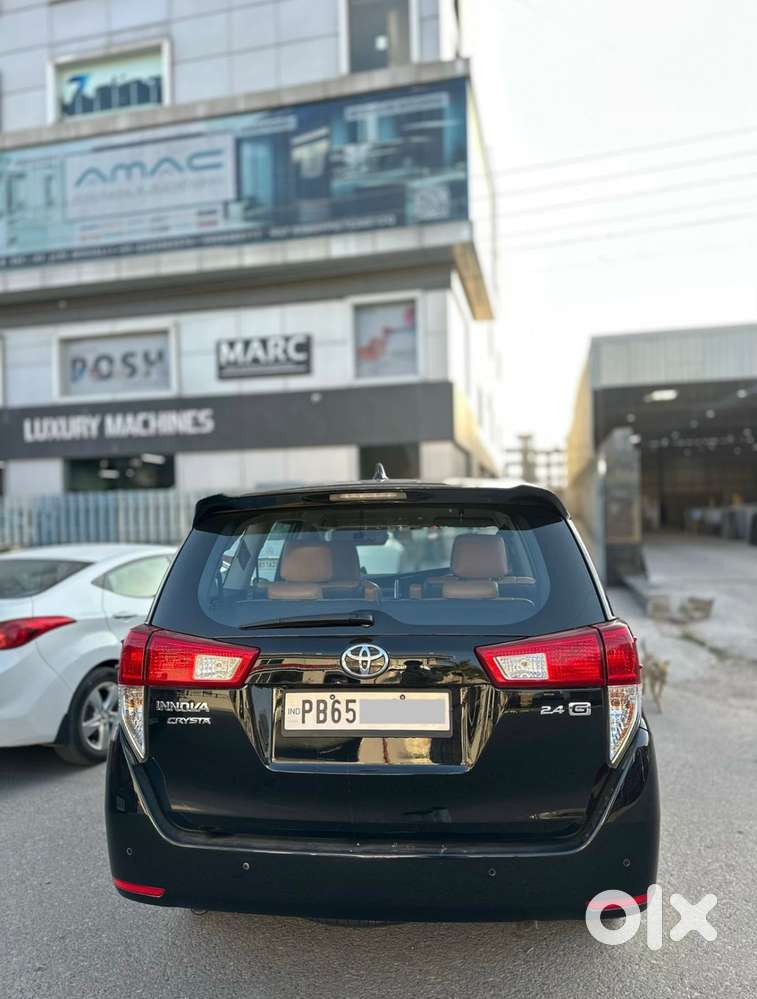 Toyota Innova Crysta 2.4 G Mt, 2025, Diesel