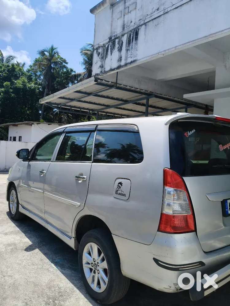 Toyota Innova 2012 Diesel 290000 Km Driven