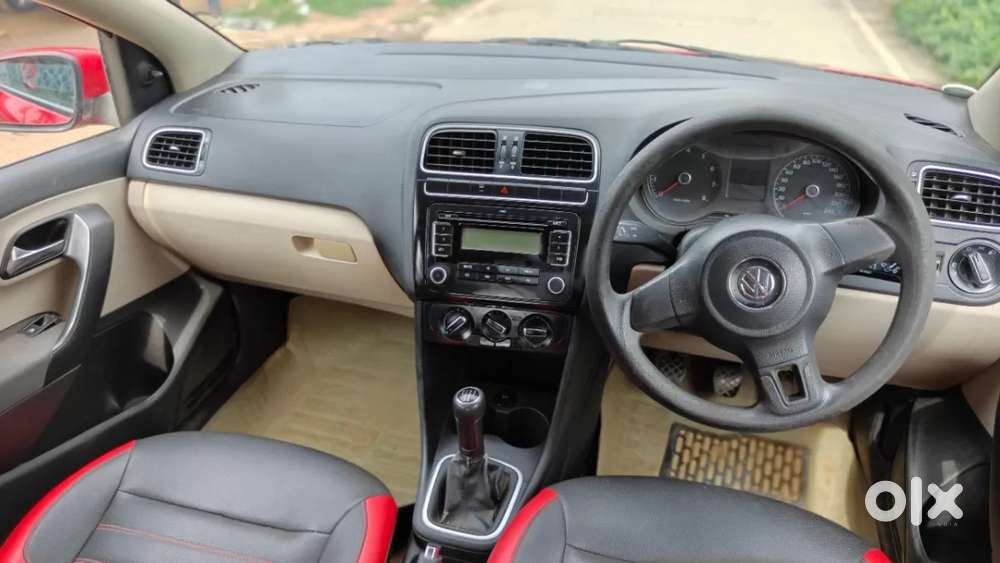 Volkswagen Polo Petrol Highline 1.2l, 2011, Petrol