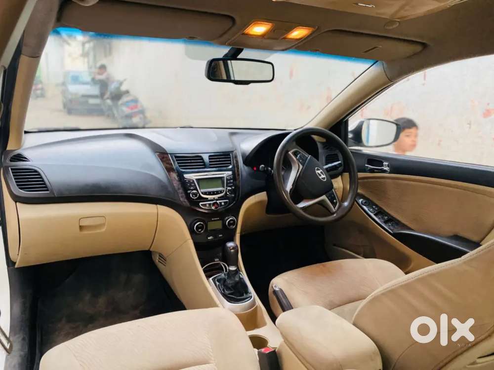 Verna 1.6 Crdi Ex Bslv Diesel 2012