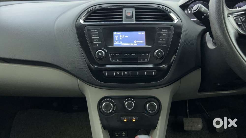 Tata Tiago Xza, 2019, Petrol