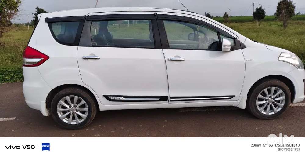 Maruti Suzuki Ertiga 2013 Diesel 73589 Km Driven