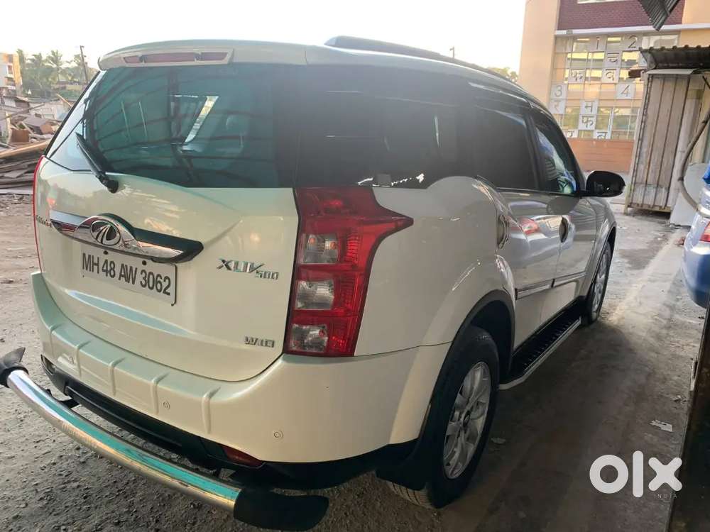 Mahindra Xuv500 2017 Diesel Manual Pearl White Top Model