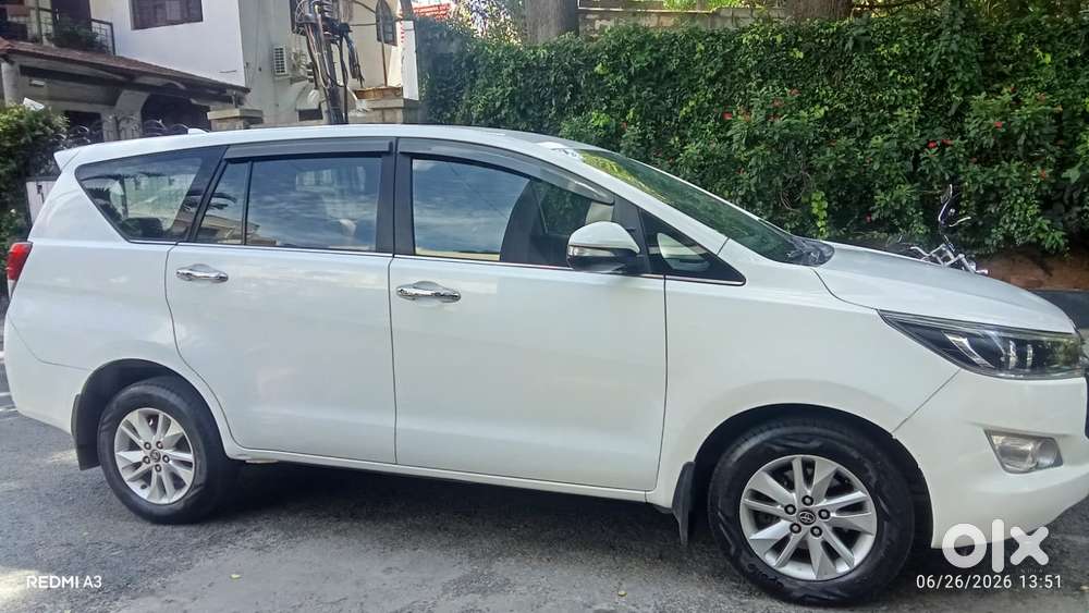 Toyota Innova Crysta 2.4 V, 2017, Diesel