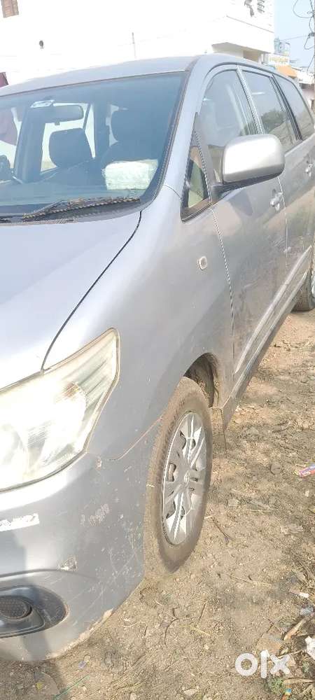 Toyota Innova 2015 Diesel Well Maintained