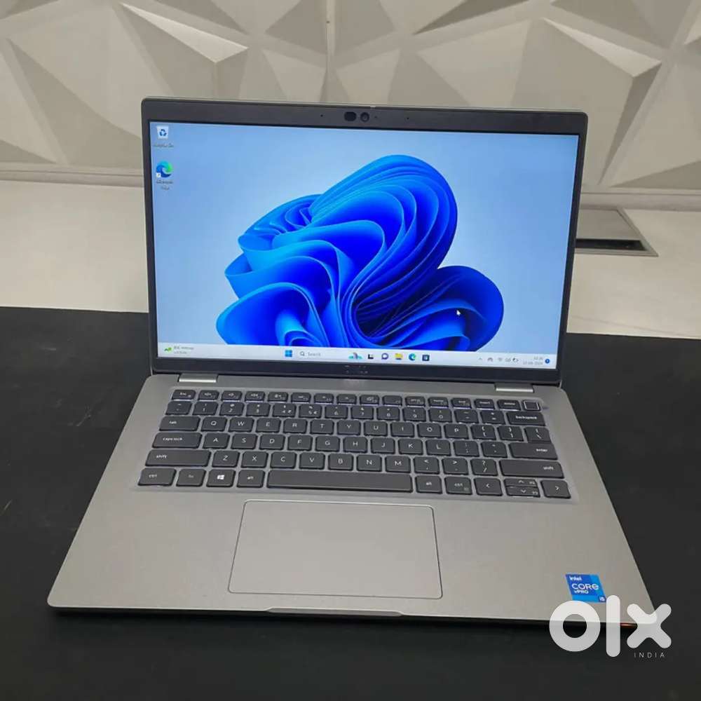 DELL 5410 laptop i5 11th generation 8GB RAM 256 GB SSD good battery