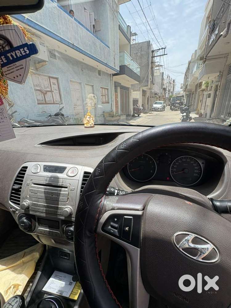 Hyundai Elite I20 Asta 2011