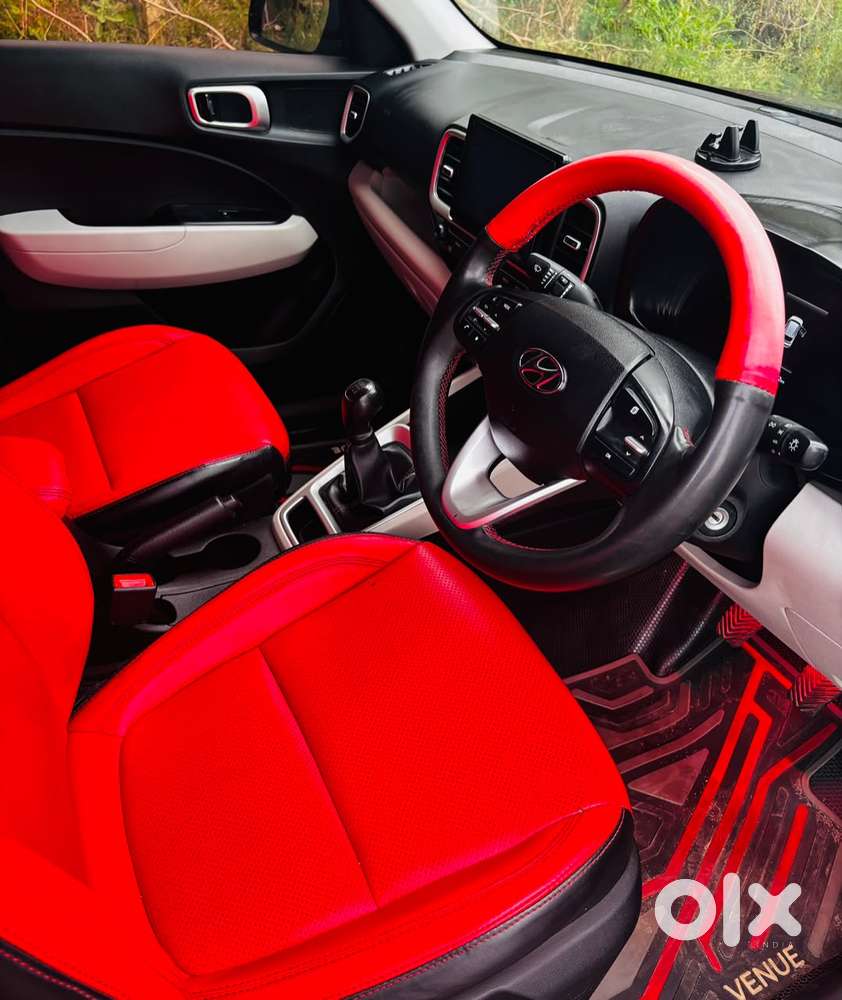 Hyundai Venue, 2023, Petrol