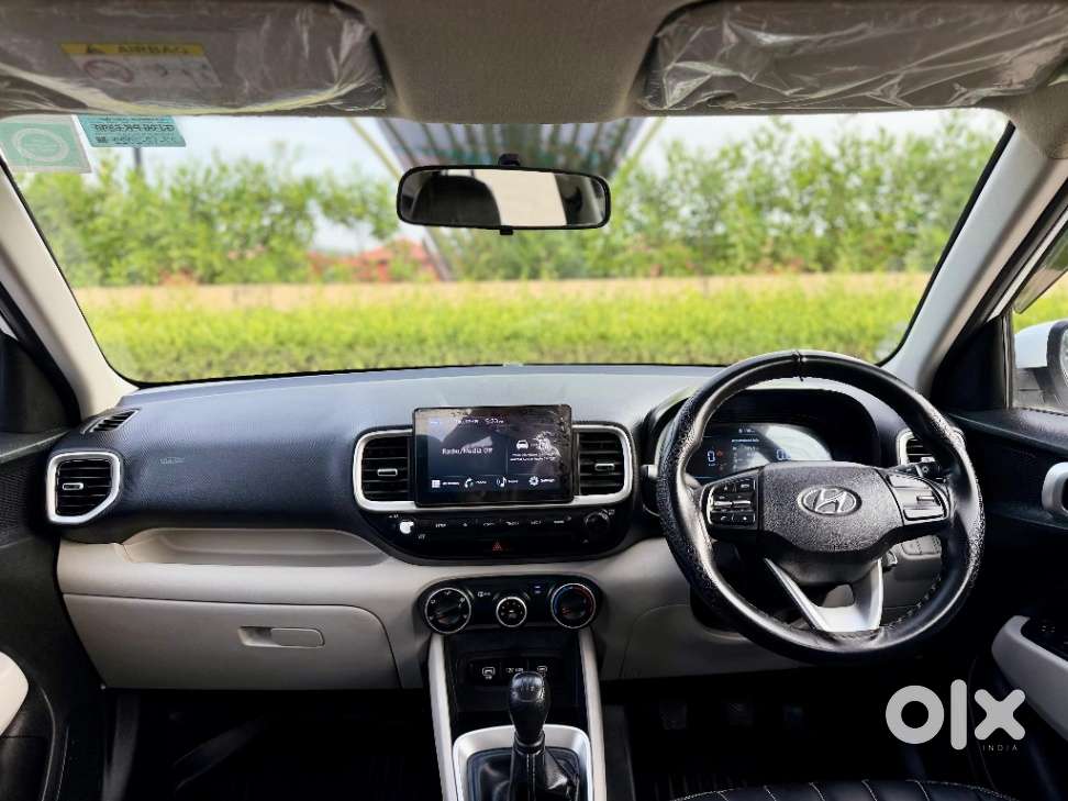 Hyundai Venue, 2022, Petrol