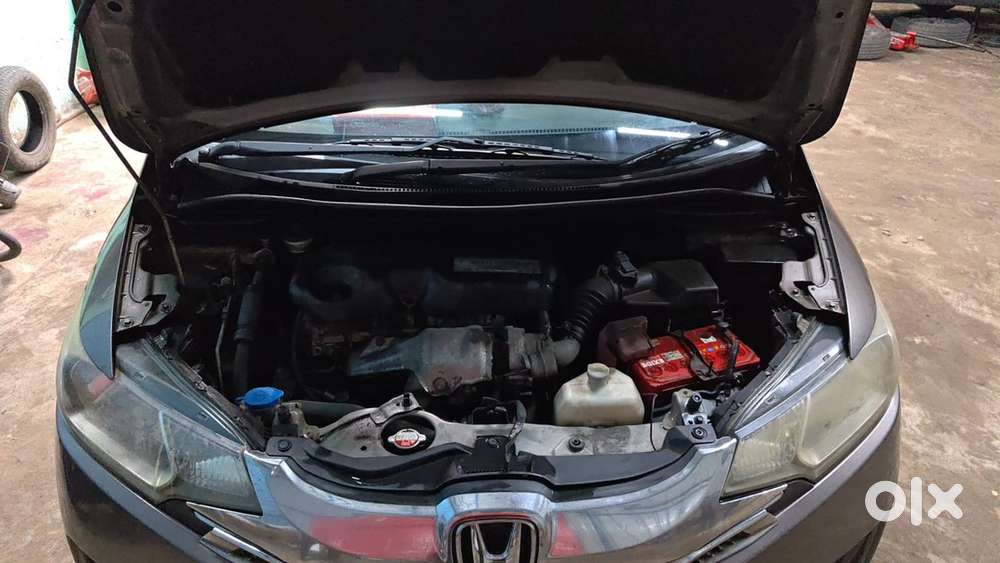 Jazz Diesel. 24 Km/ltr. Top Varient