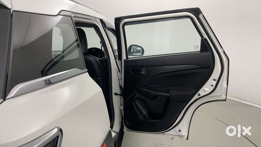 Maruti Suzuki Brezza Vxi At, 2023, Petrol