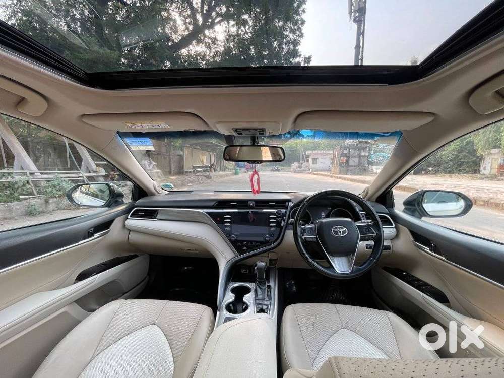 Toyota Camry 2.5 Hybrid, 2019, Petrol