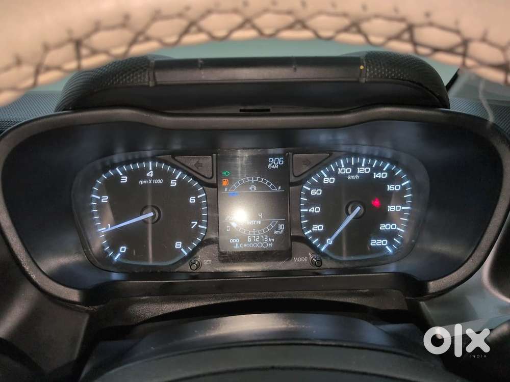 Tata Altroz 1.2 Xt, 2022, Petrol