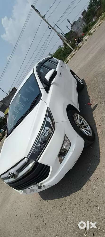 Toyota Innova Crysta 2.4 G Mt 7 Str, 2017, Diesel
