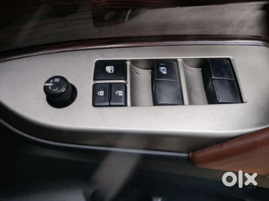 Toyota Innova Crysta 2.8 Gx At 8s, 2018, Diesel