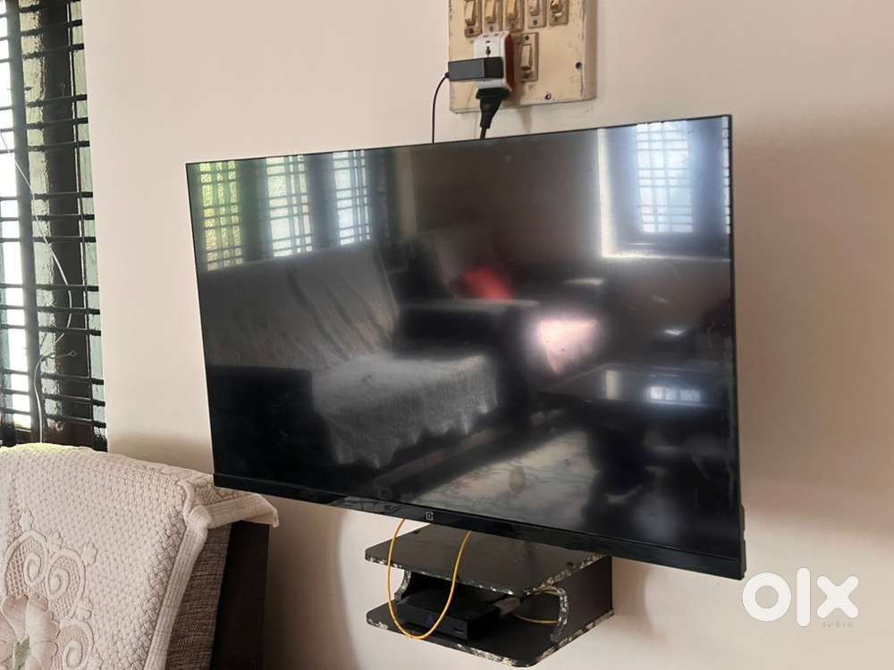 Oneplus 32 inch LED TV