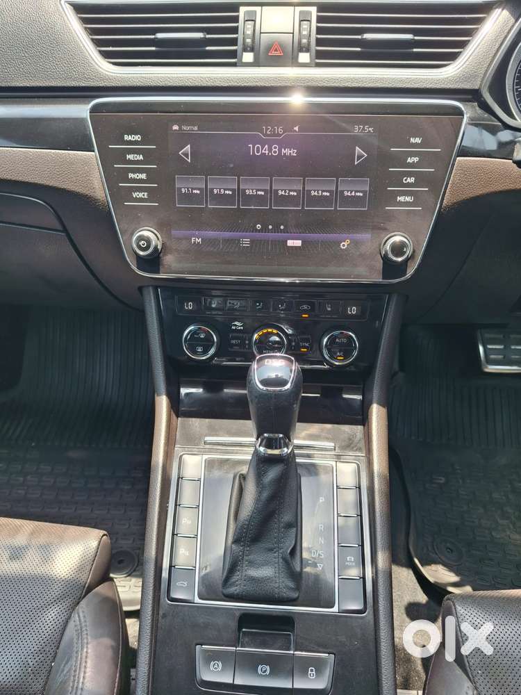 Skoda Superb 2.0 L&k Tsi At, 2019, Petrol