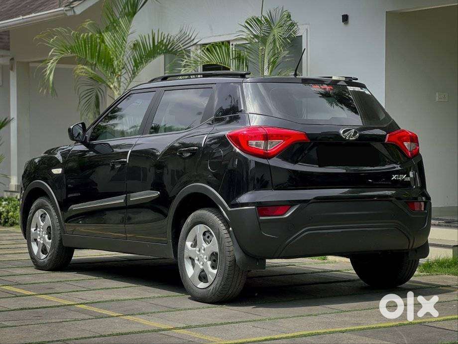 Mahindra Xuv300 W6, 2022, Petrol