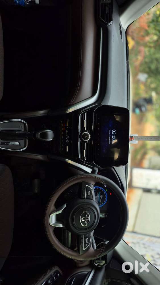 Toyota Urban Cruiser Hyryder Hybrid G(o) 2025, Well Maintained