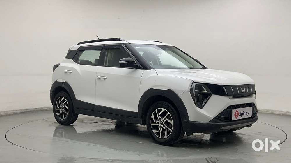 Mahindra Xuv 3xo Ax5 Pm Mt, 2024, Petrol