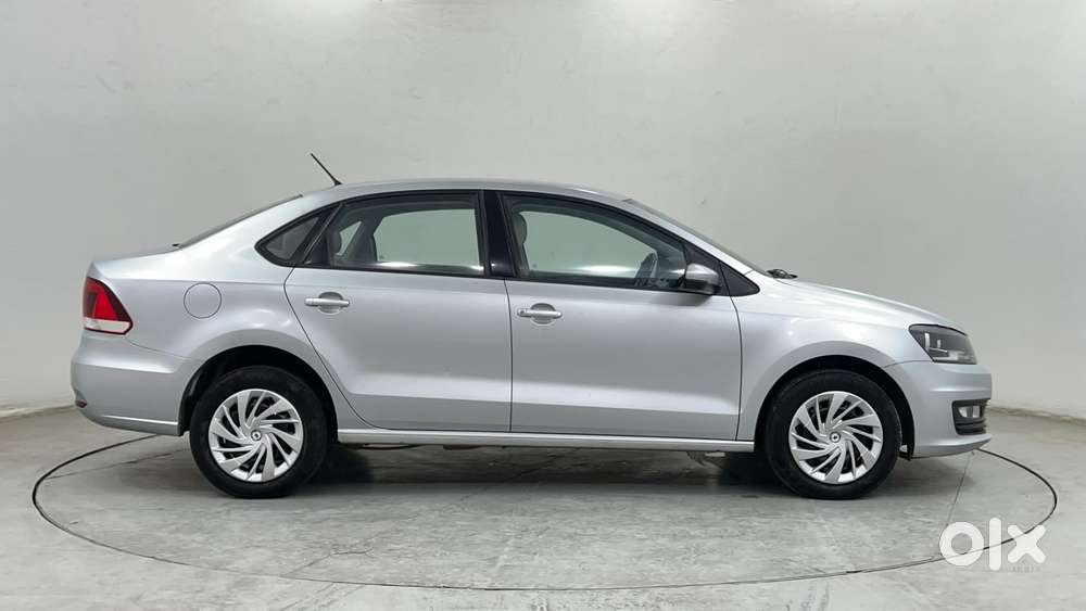 Volkswagen Vento 1.2 Tsi Comfortline At, 2016, Petrol
