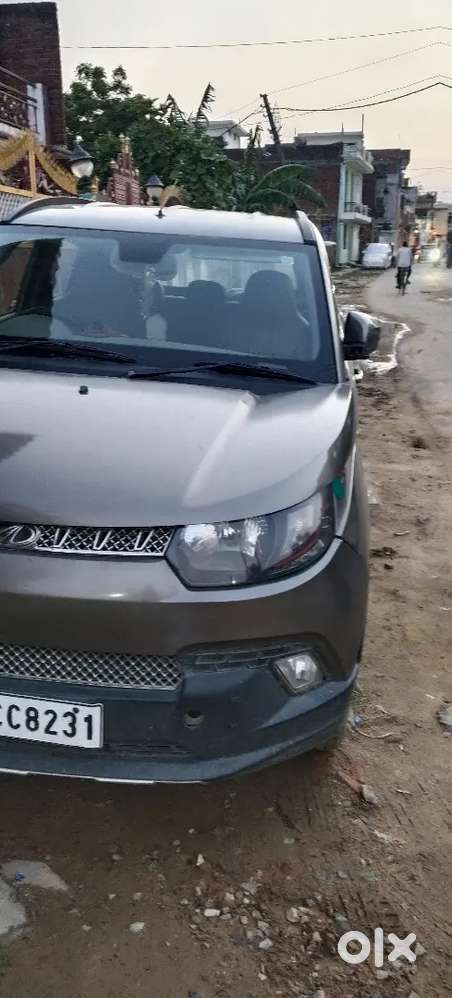 Mahindra Kuv100 Nxt 2016 Petrol 73000 Km Driven