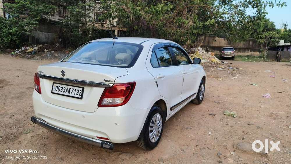 Maruti Suzuki Dzire 2017-2020 1.2 Vxi, 2023, Petrol