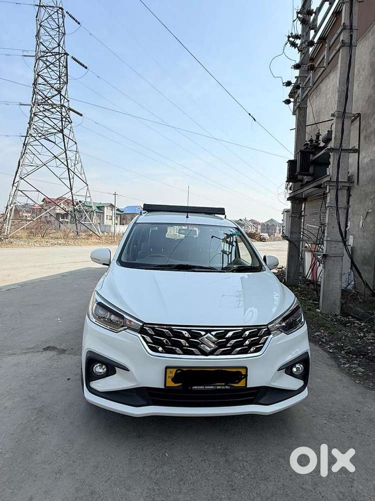 Maruti Suzuki Ertiga 2024 Petrol Well Maintained