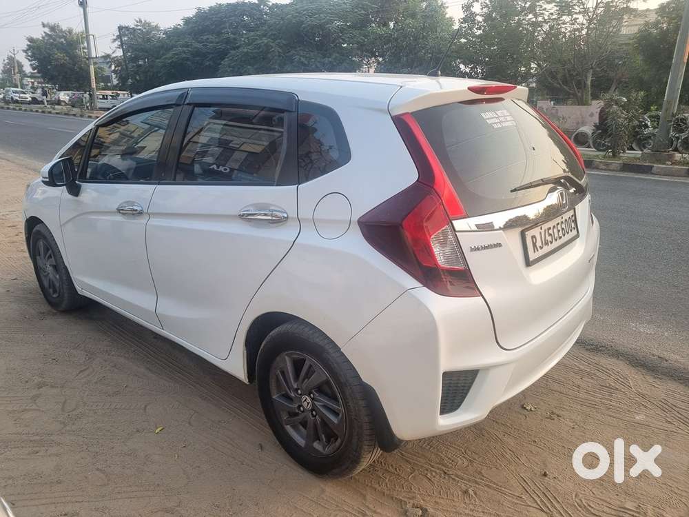 Automatic Honda Jazz 1st Owner New Tyres