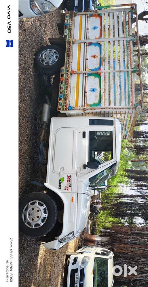 Mahindra Pik Up Cng 2022