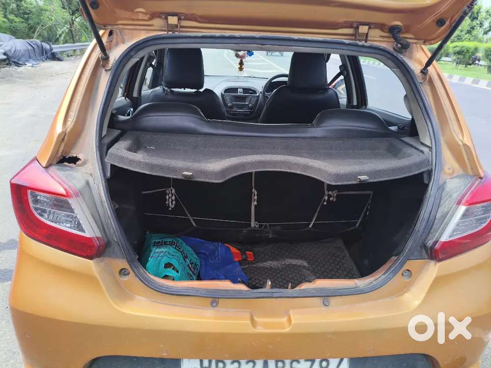 Tata Tiago 2018 Petrol Good Condition.west Bengal Number Noc Available