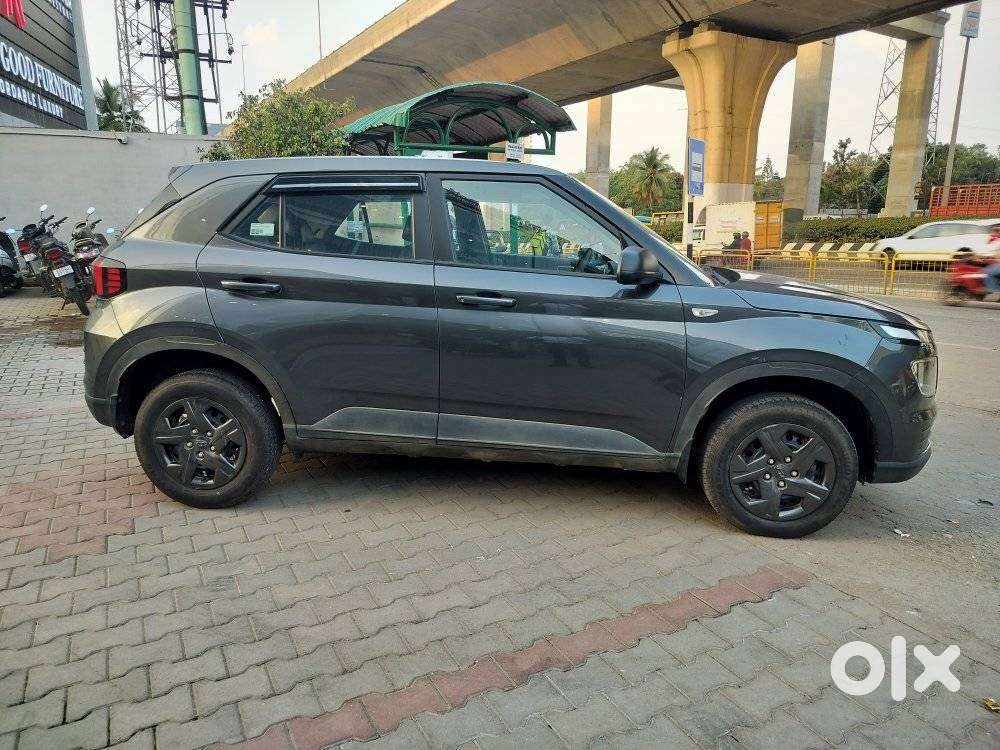 Hyundai Venue E 1.2 Petrol, 2025, Petrol