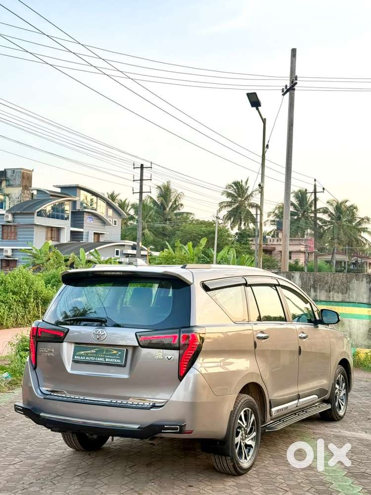 Toyota Innova Crysta 2.4 V, 2024, Diesel