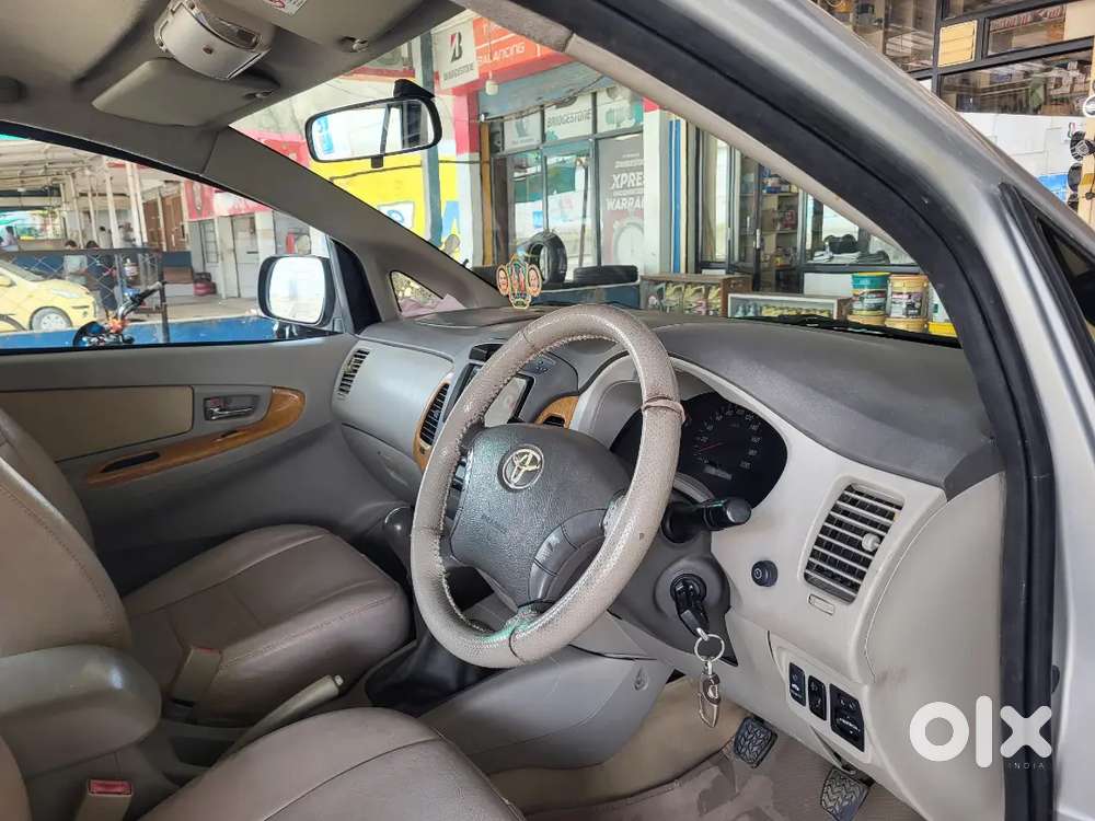 Toyota Innova 2.5 Diesel Manual 2010