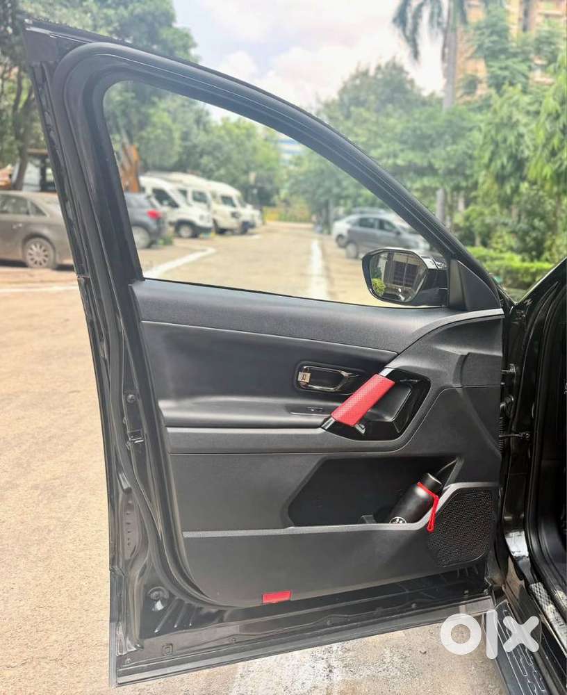 Tata Safari Accomplished X Plus 7 Str Dark Edition, 2026, Petrol