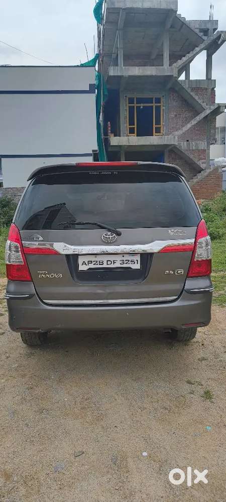Toyota Innova 2.5 Diesel 2010-2030