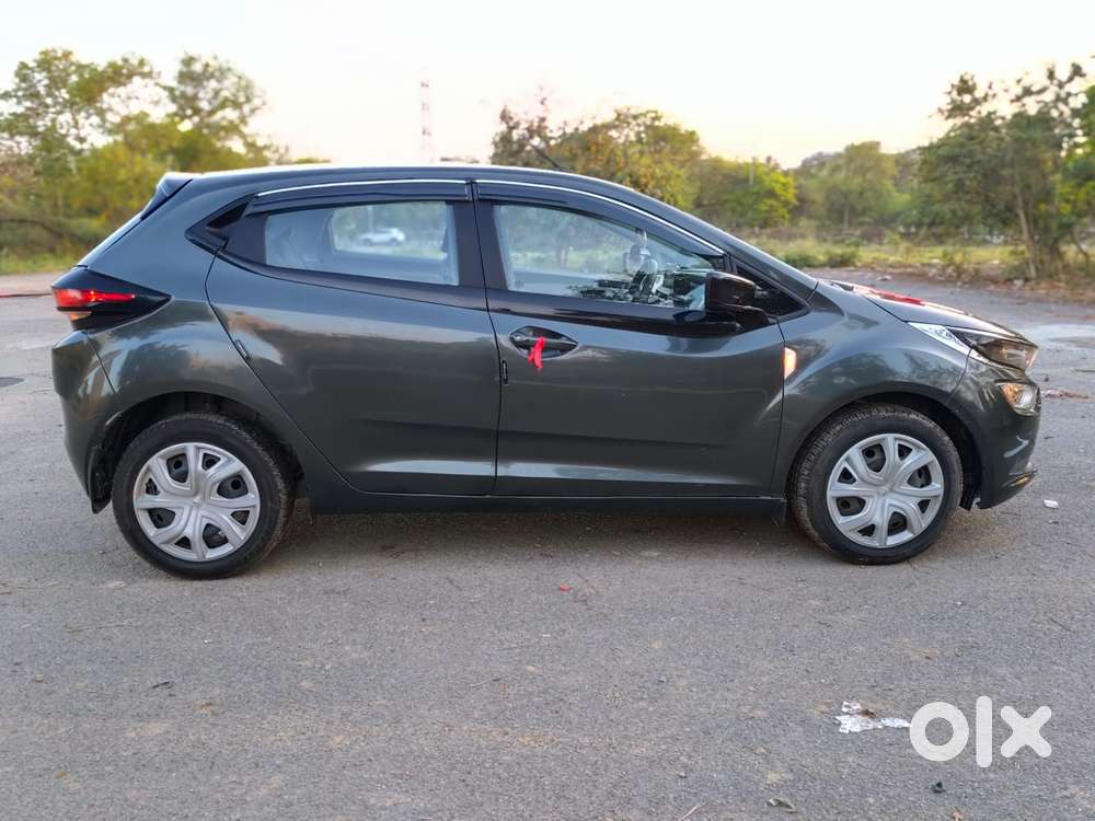 Tata Altroz 1.2 Xt, 2022, Petrol