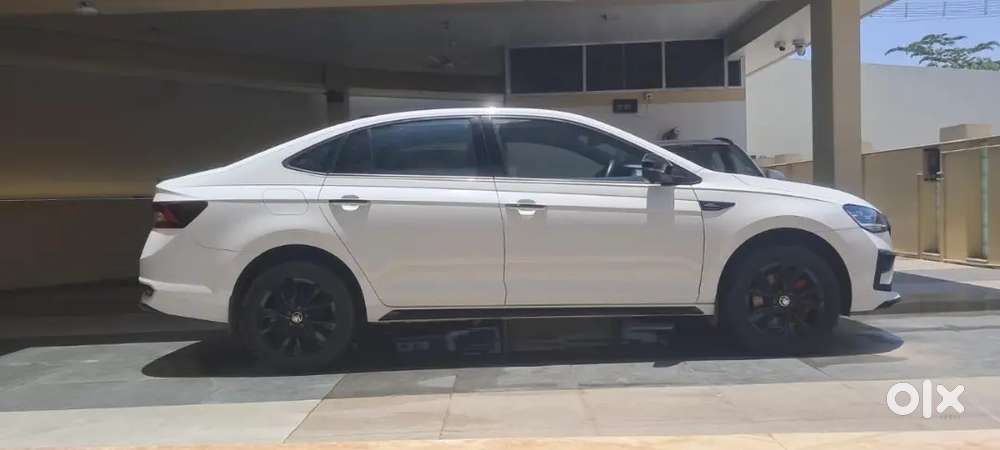 Skoda Slavia 2025 Petrol 5000 Km Driven Company Service