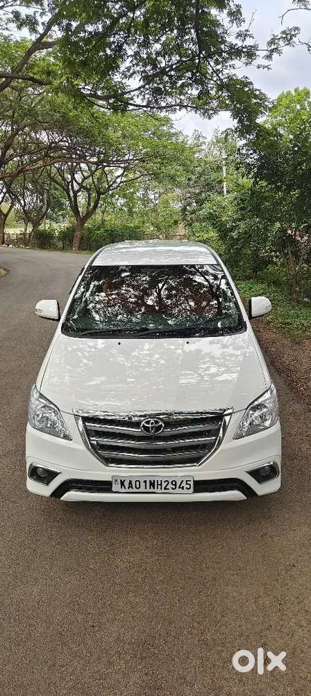 Toyota Innova 2014 Diesel Well Maintained