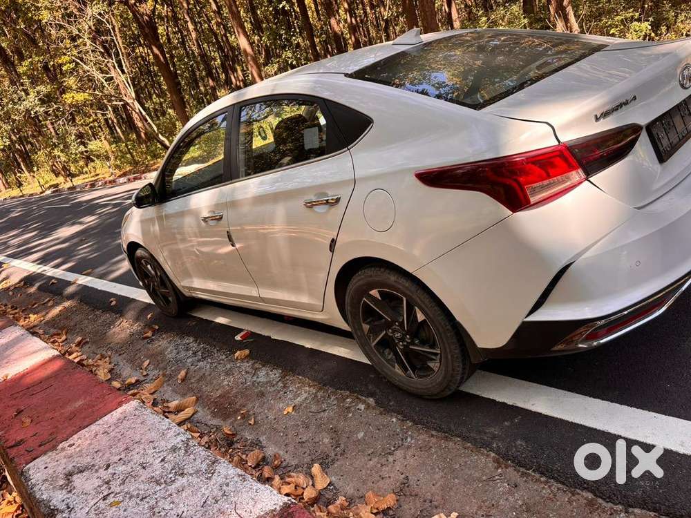 Hyundai Verna 2022 Diesel Well Maintained
