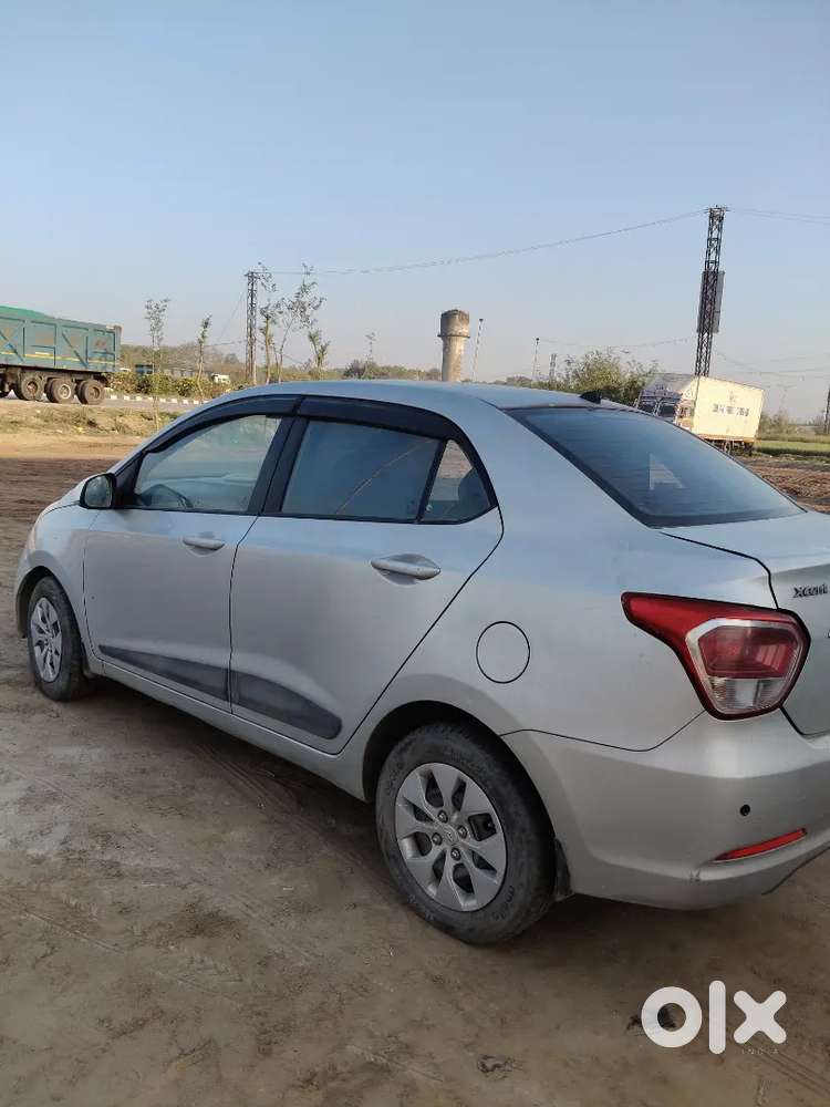 Hyundai Xcent 2015 Petrol 115000 Km Driven