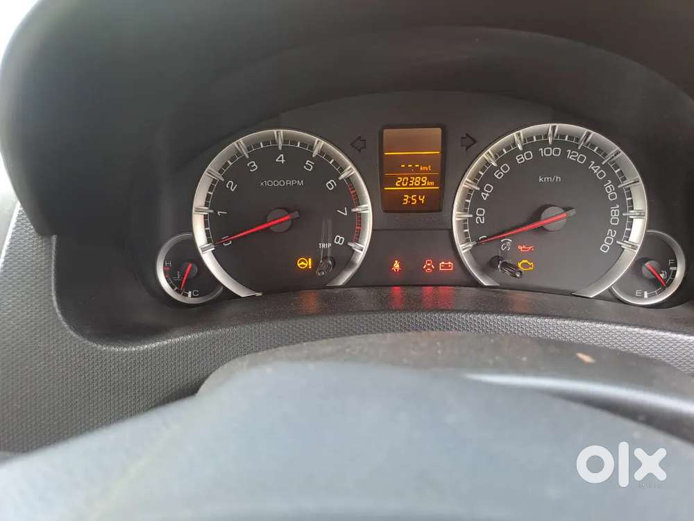 Maruti Suzuki Swift Dzire 2015