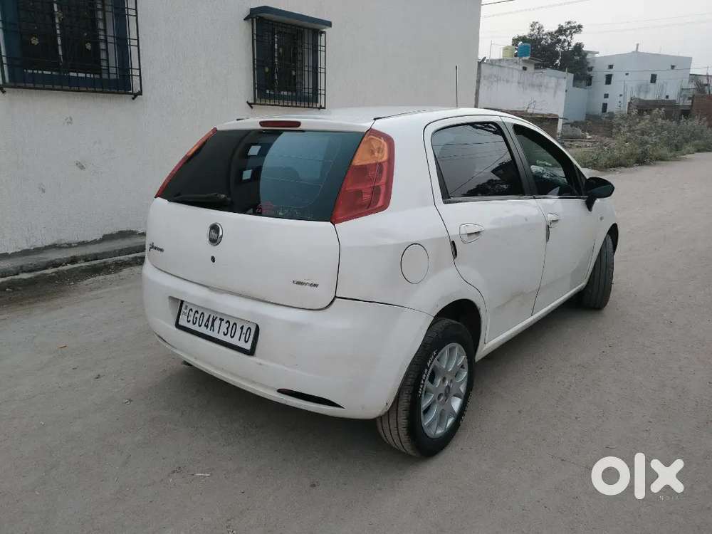 Fiat Grande Punto 2013 Diesel 75000 Km Driven