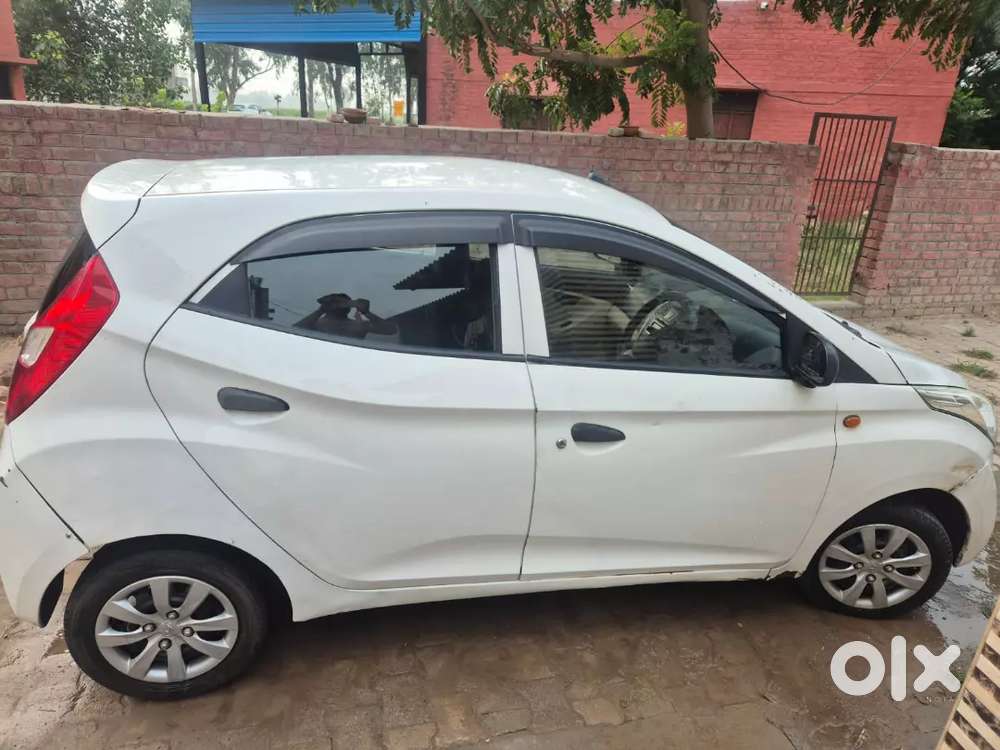 Hyundai Eon Magna 2013