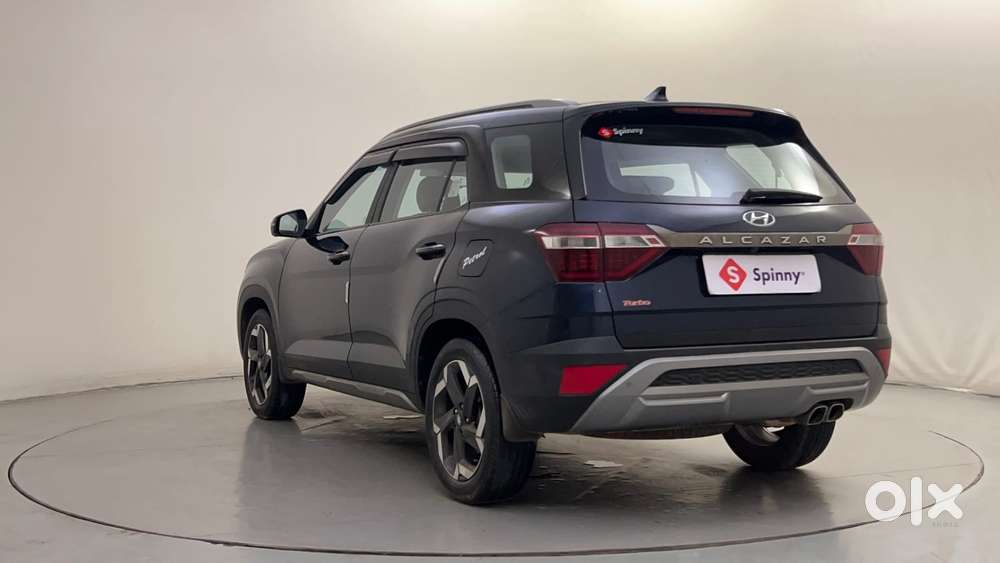 Hyundai Alcazar Platinum 7 Str 1.5 Turbo Petrol Adventure, 2023, Pet..