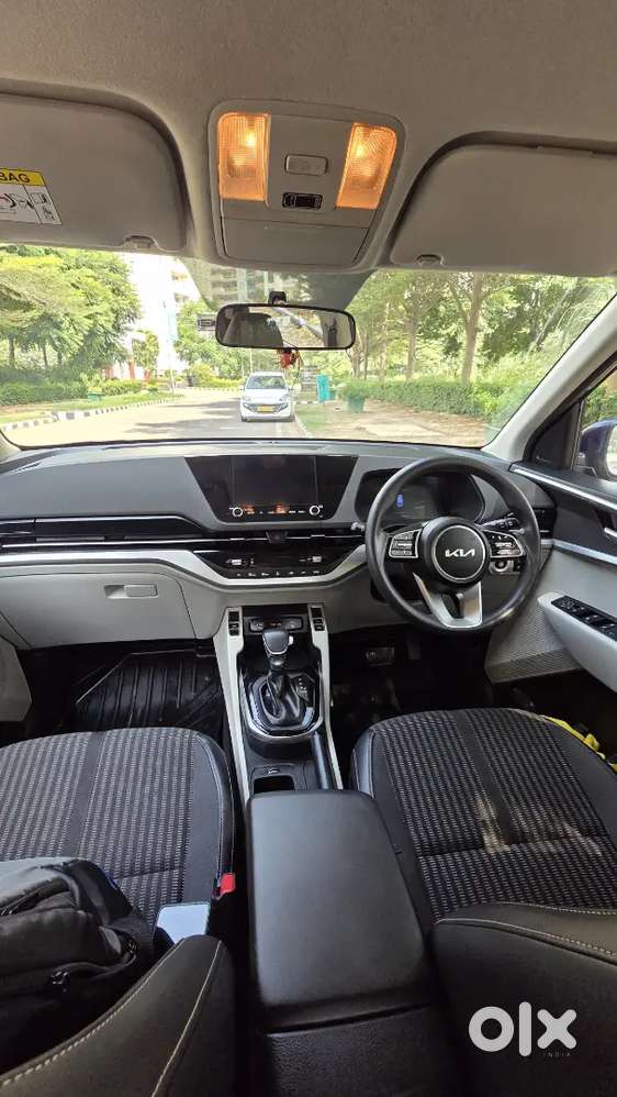 Kia Carens Prestige Plus 2023 Car