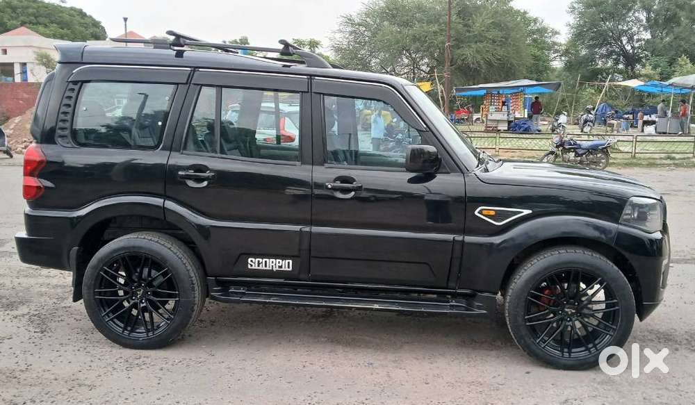 Mahindra Scorpio S10, 2017, Diesel